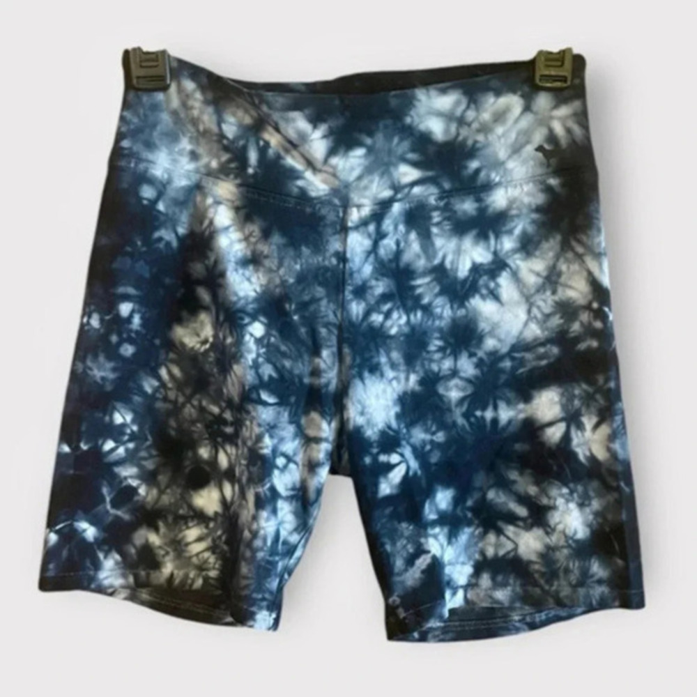 VS PINK Yoga Small Tie Dyed 5” Biker Shorts